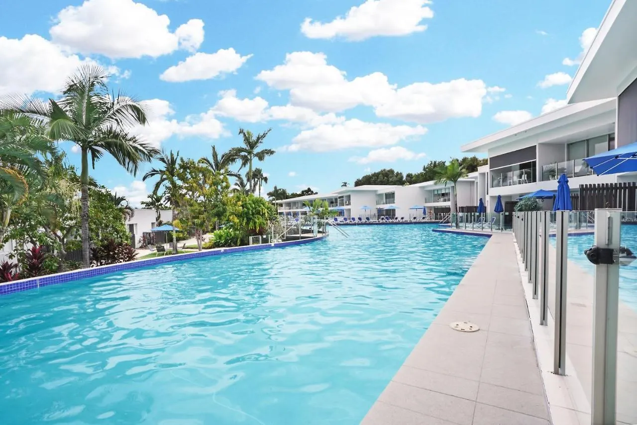 La Dolce Vita - Poolside Glamour Port Douglas